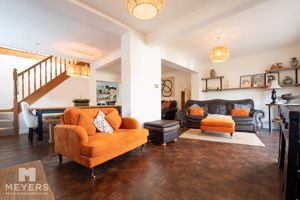 Sitting Room- click for photo gallery